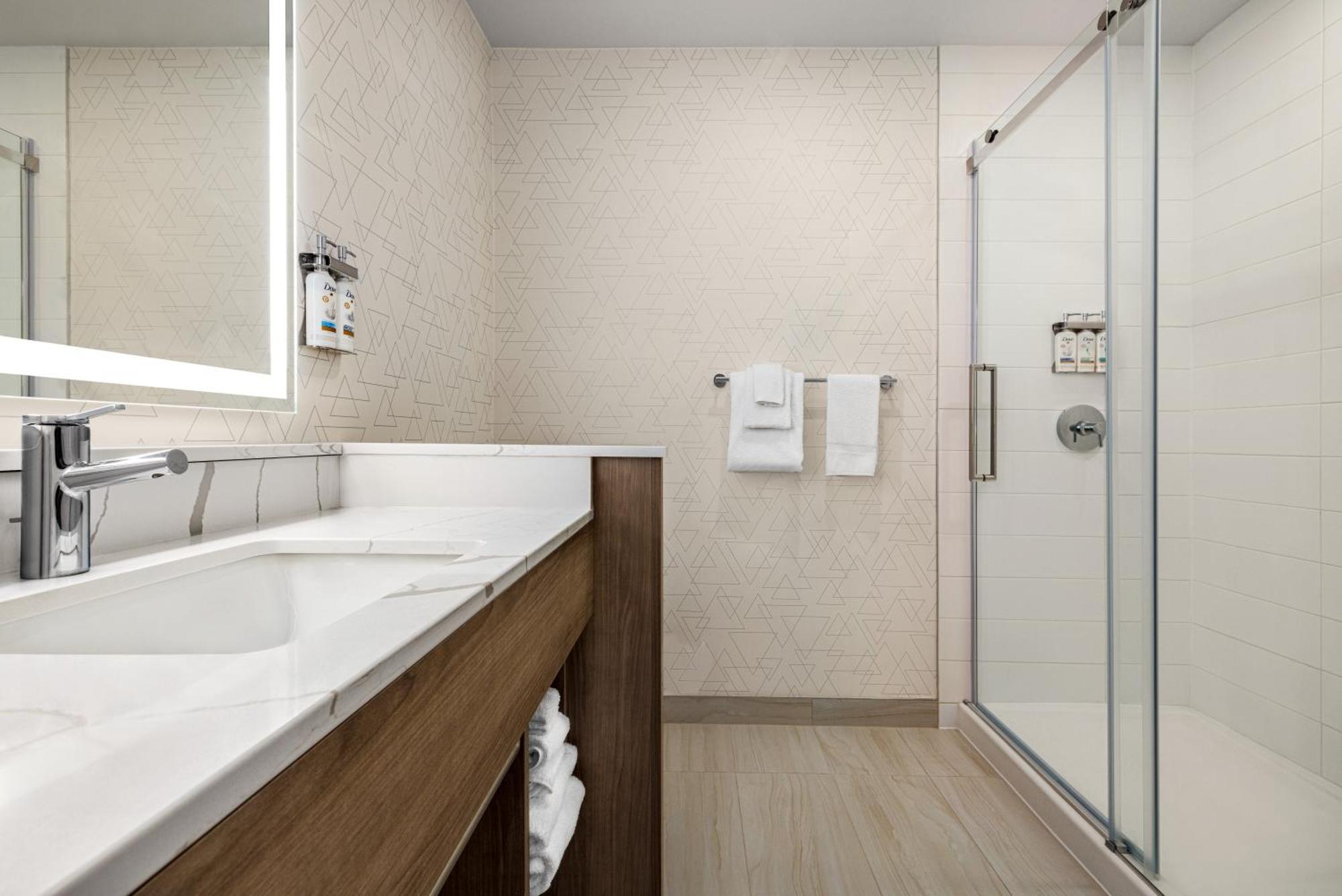 Holiday Inn Express - Strathroy By Ihg Экстерьер фото