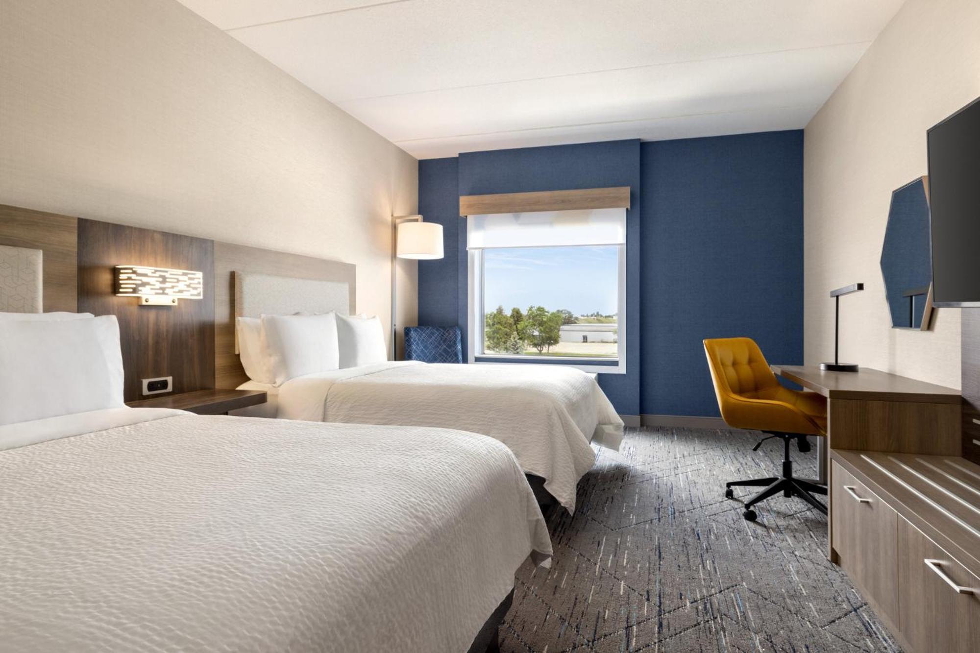 Holiday Inn Express - Strathroy By Ihg Экстерьер фото
