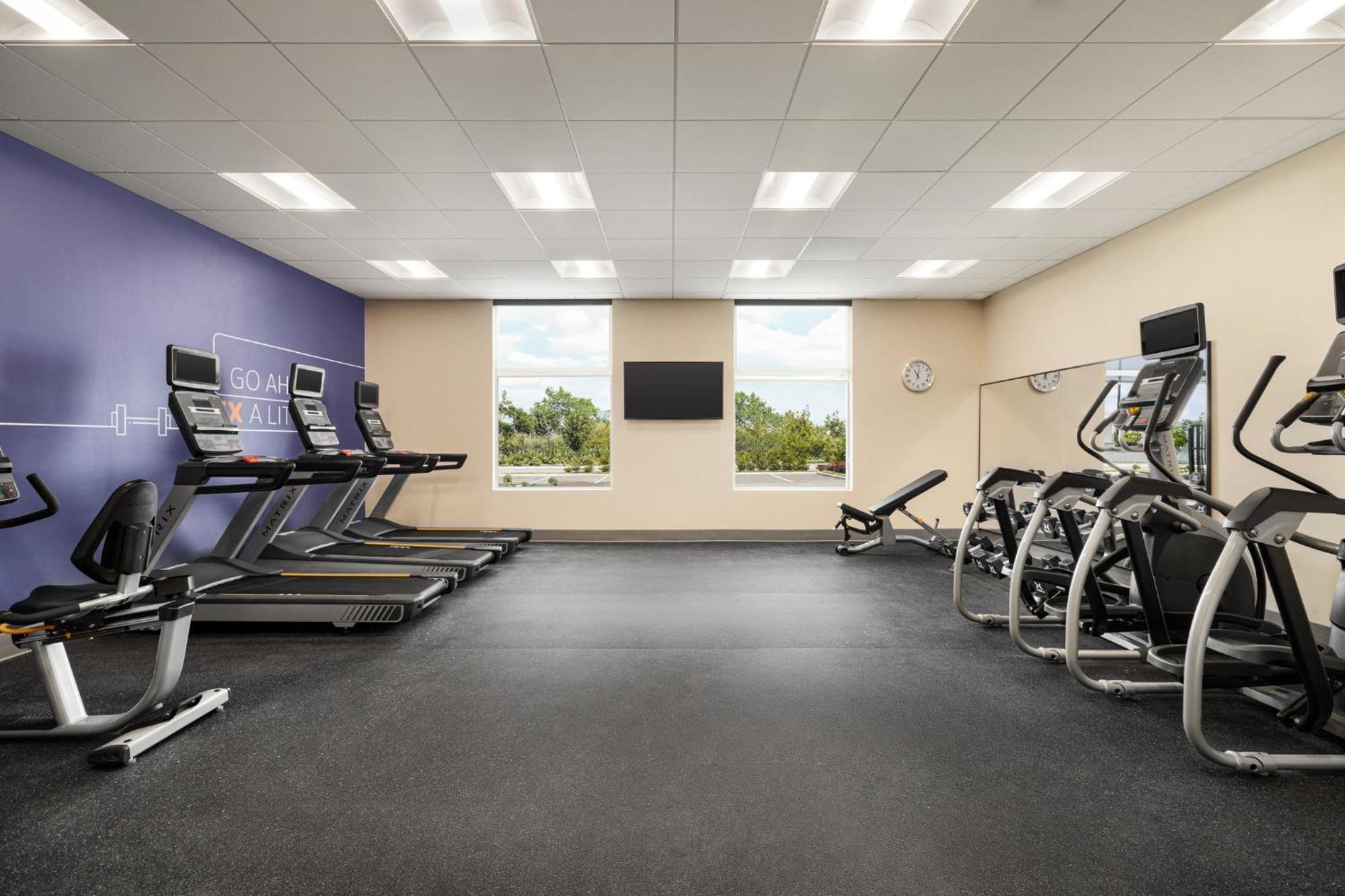 Holiday Inn Express - Strathroy By Ihg Экстерьер фото
